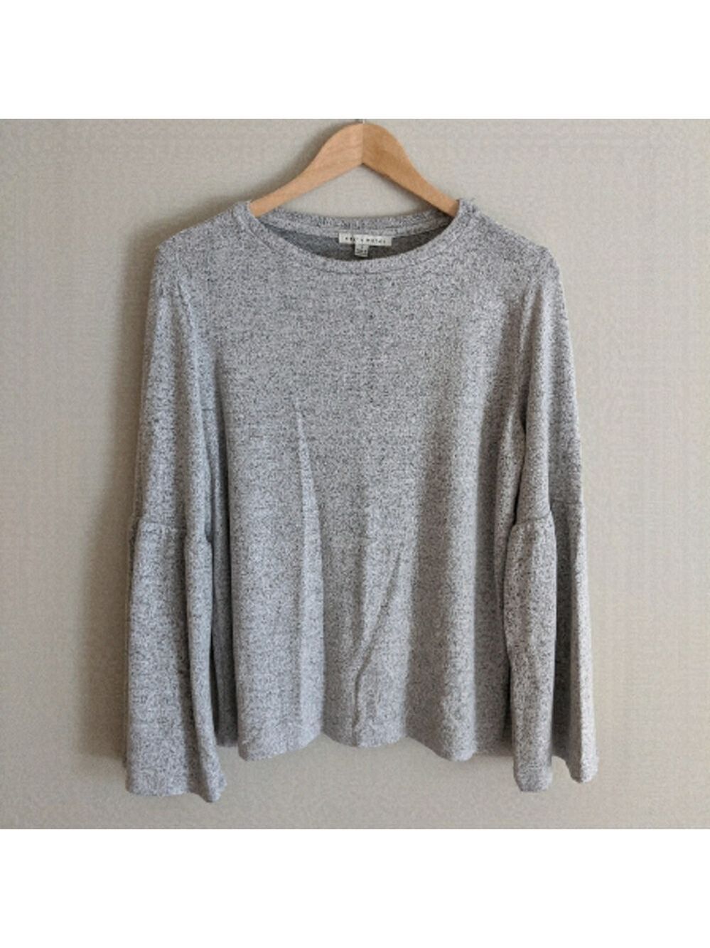 M Boutique haute Monde soft grey Long Bell Sleeves Top